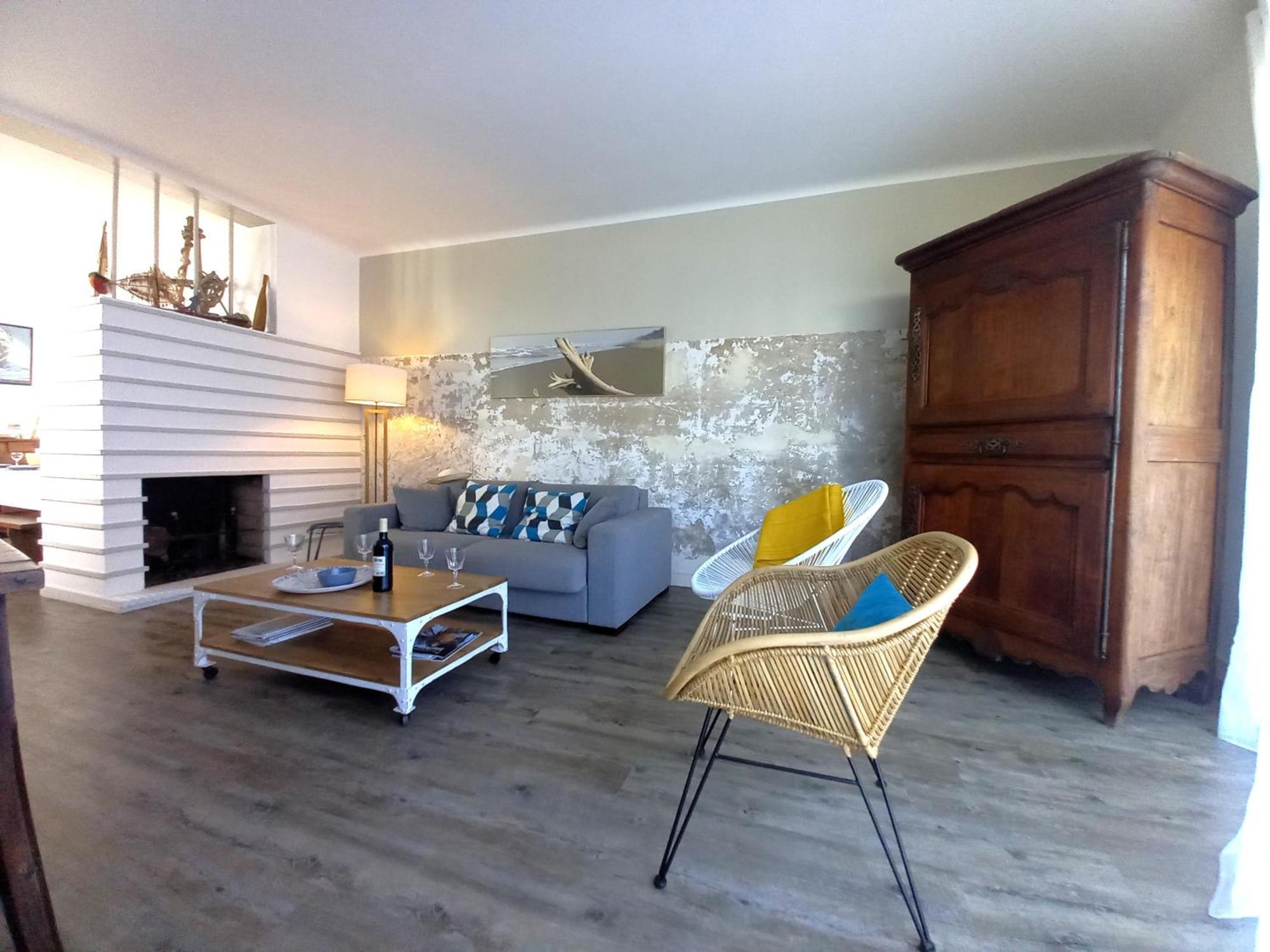 Villa - Maison Des Annees 50 Renovee A Proximite De La De Foncillon *