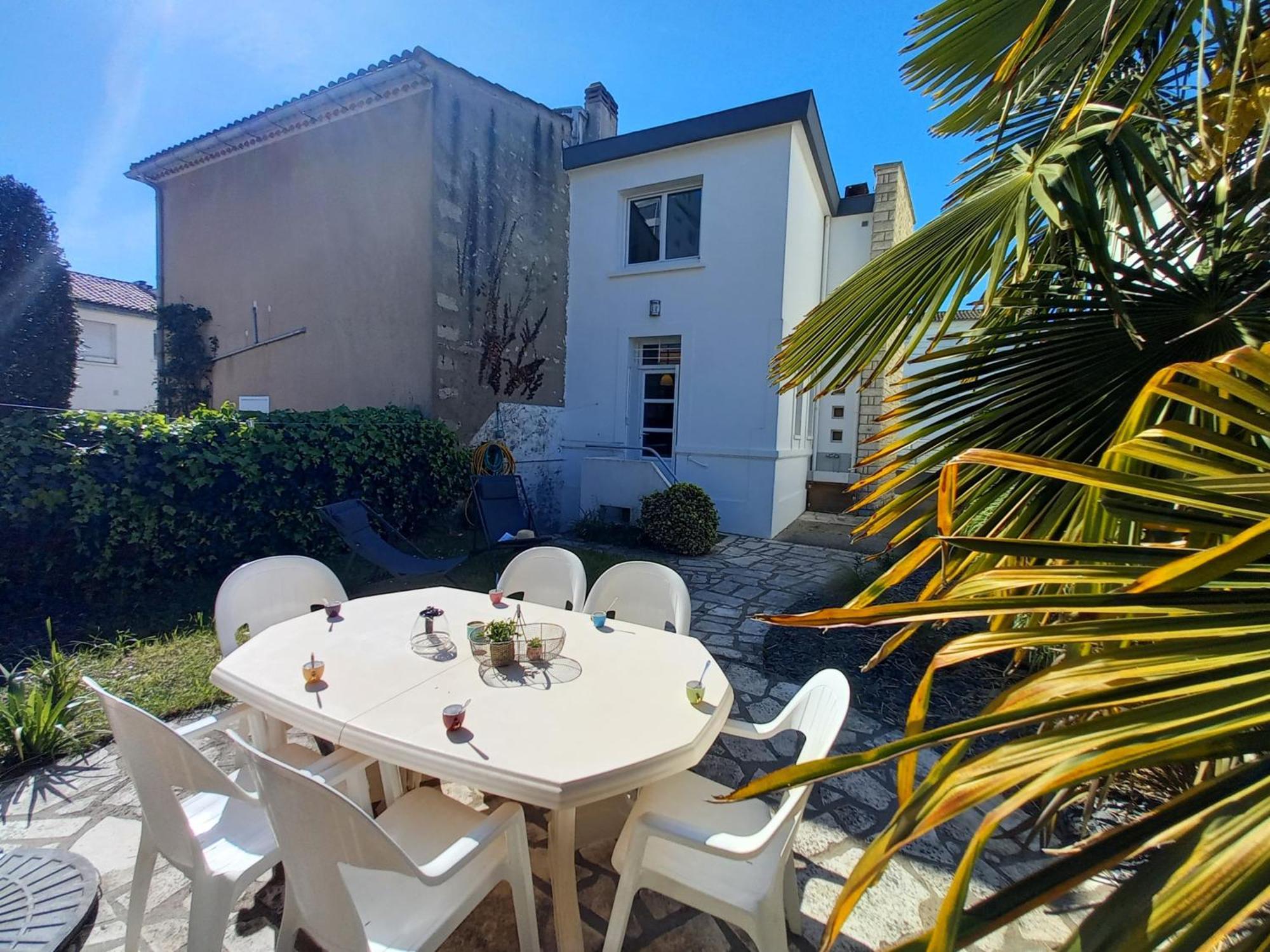 Villa - Maison Des Annees 50 Renovee A Proximite De La De Foncillon